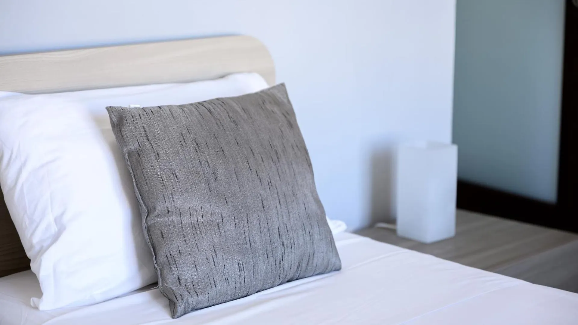 Homestay F9 Room 2, Private Room Two Single Beds Shared Bathroom In Shared Flat Msida Malta